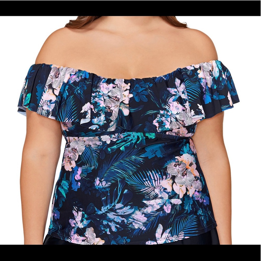 Island Escape NWT Tankini top